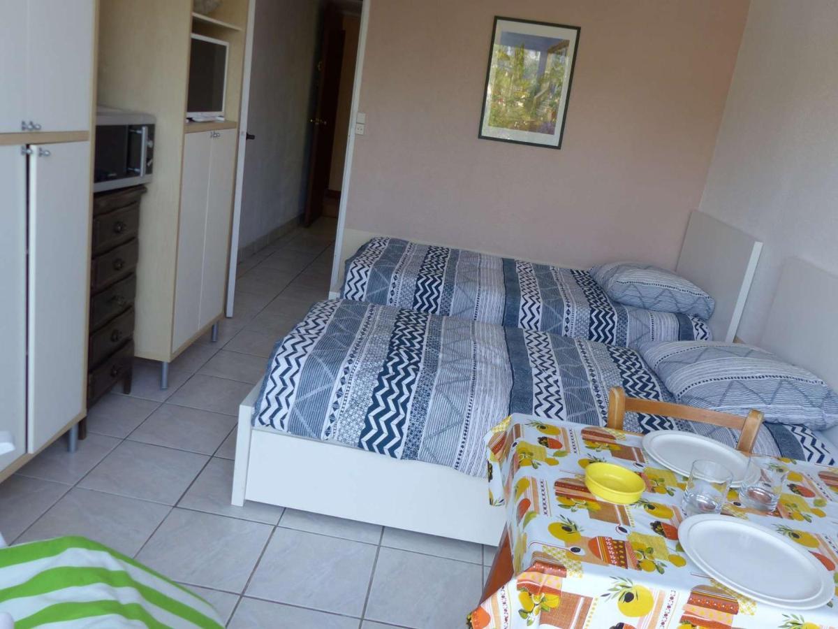 Studio Cosy Avec Tv Et Cuisine Equipee, Bord De Mer Le Lavandou - Fr-1-308-34 Exterior foto